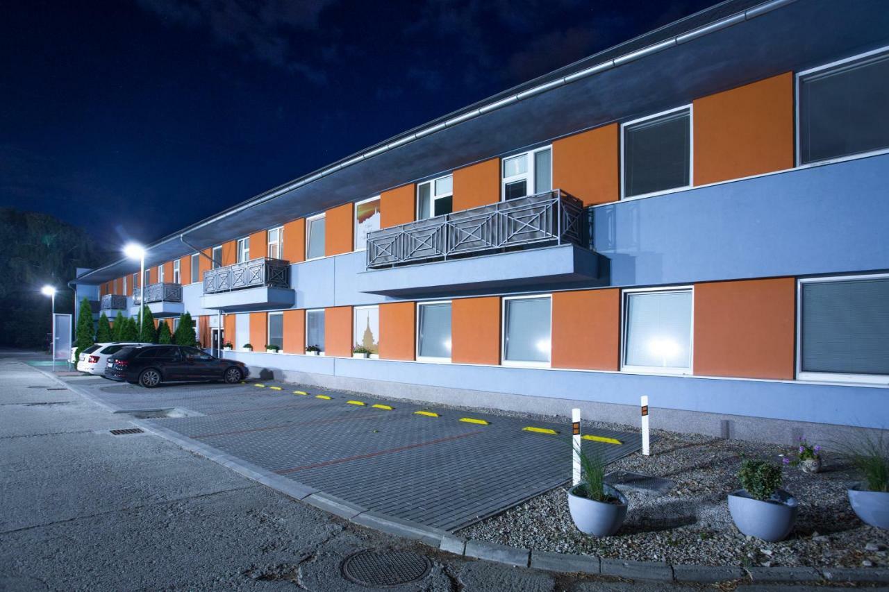 Agro Complex Apartments Nitra Exterior photo